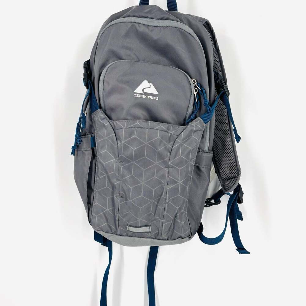 Ozark Trail 14 Liter Medium Hydration Hiking Backpack Grey Gray TB3622-14L Nice